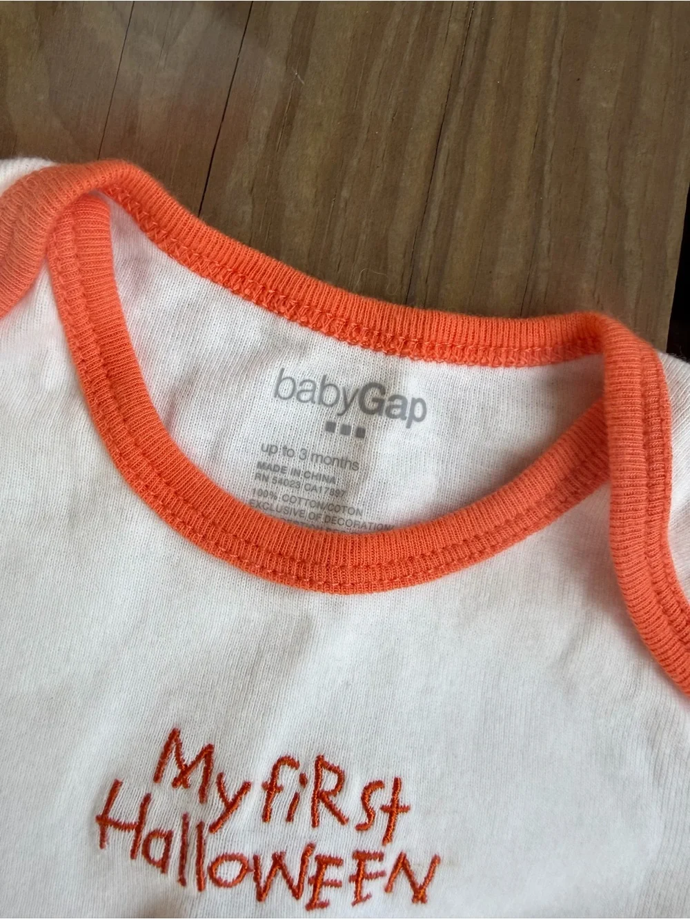 Baby Gap Newborn My First Halloween Pumpkin Long Sleeve Bodysuit NWT